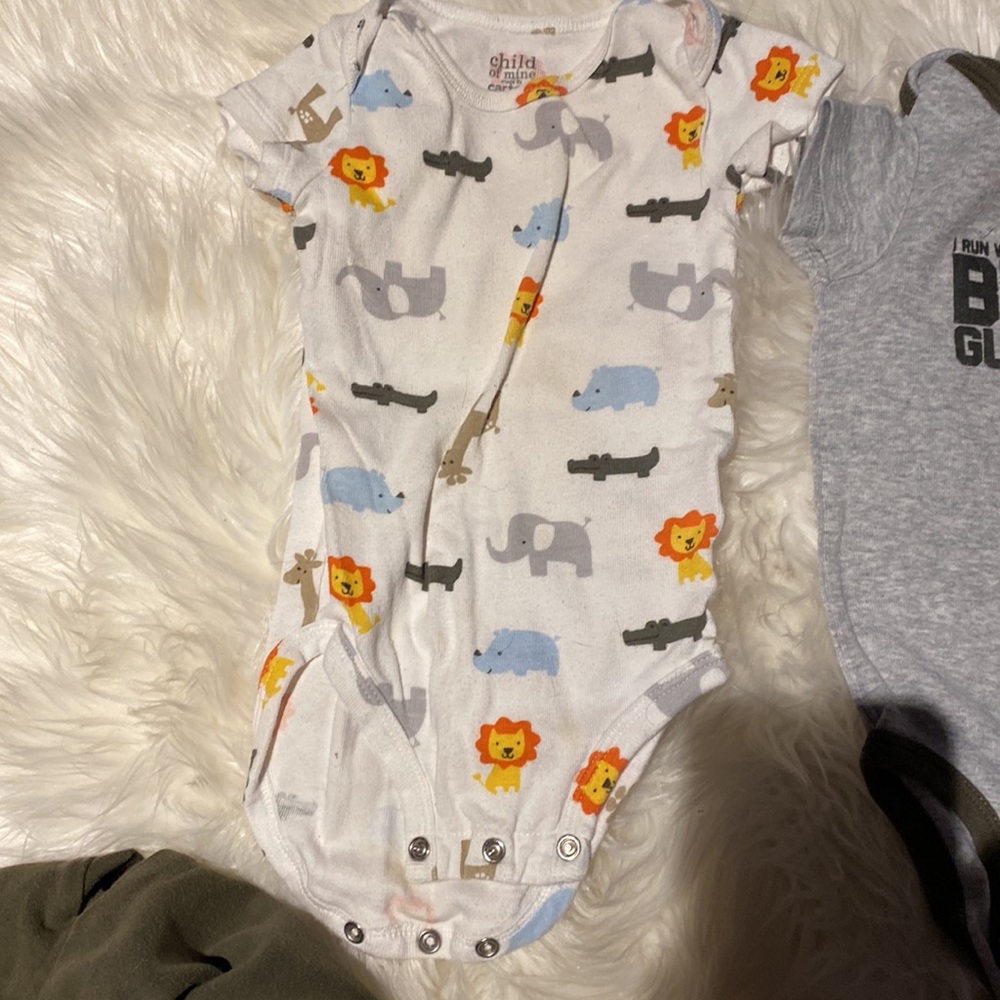 3/25$ Carter's Lot 3 onesies 2 pants Animal Safari Theme 5 piece set Size 3-6mo - Picture 4 of 5